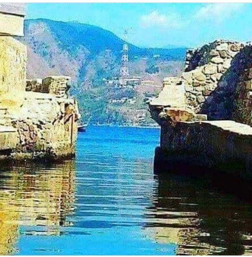 Tra Mare E Lago Torre Faro Luaran gambar